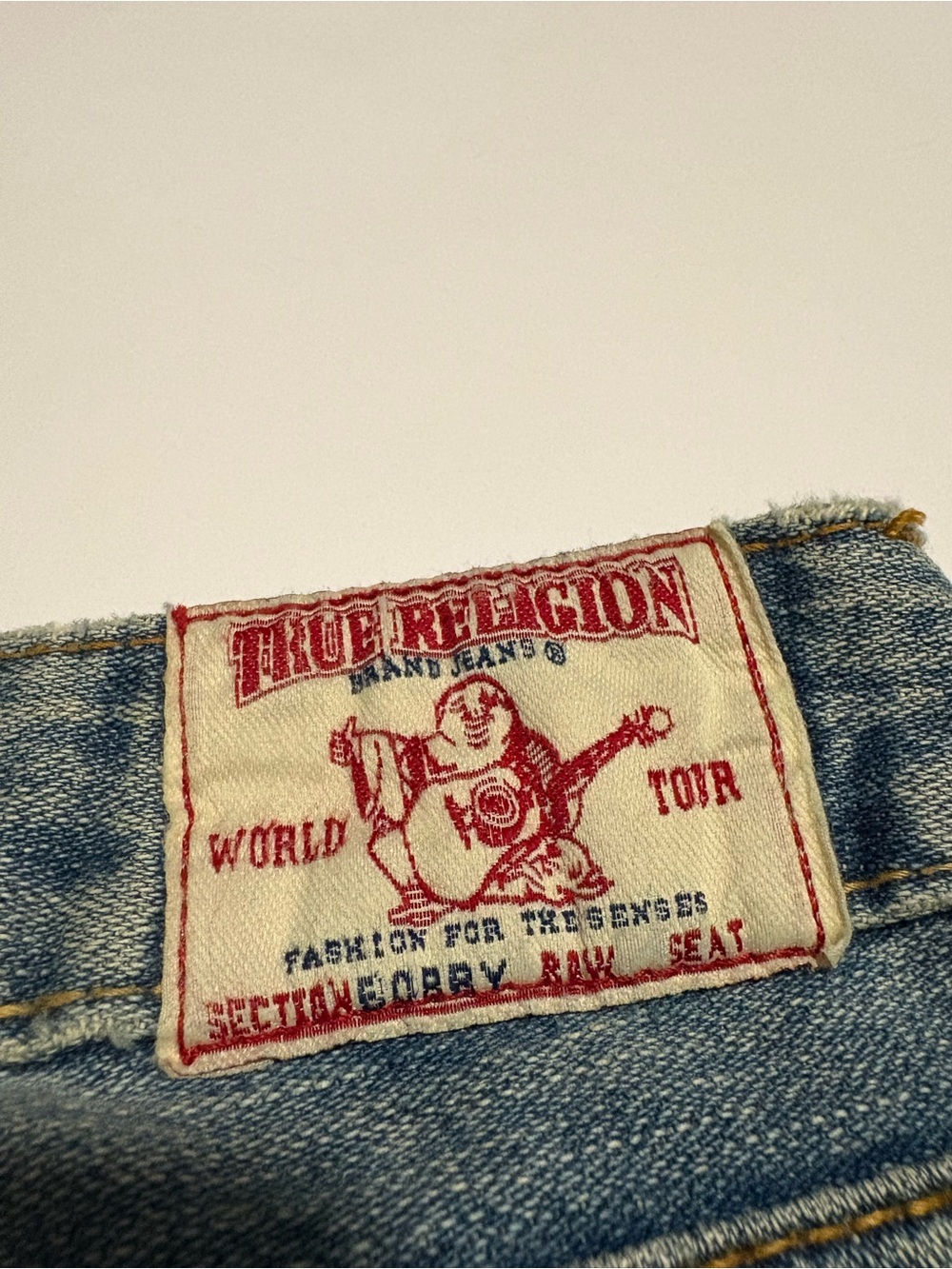 True Religion Vintage Embroidered Peacock Flare Jeans Made in USA Size 30 - Picture 4 of 8